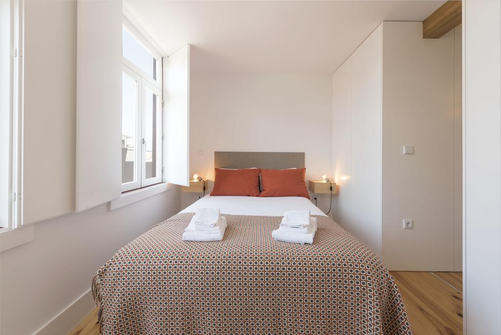 Lovelystay - Top Floor Balcony Apartment Порту Экстерьер фото