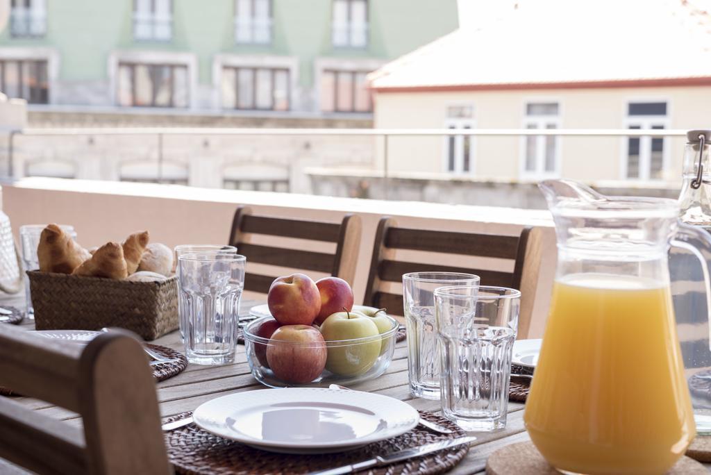 Lovelystay - Top Floor Balcony Apartment Порту Экстерьер фото